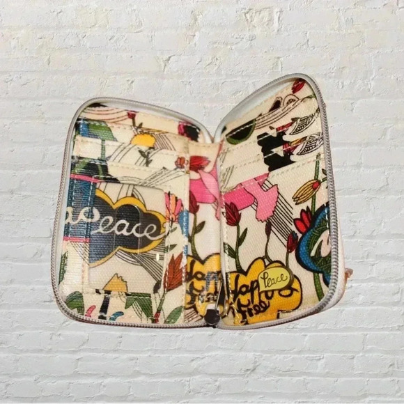 The Sakroots Zip Around Wallet - Picture 2 of 3